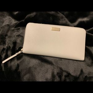 Kate Spade zip-around continental wallet
